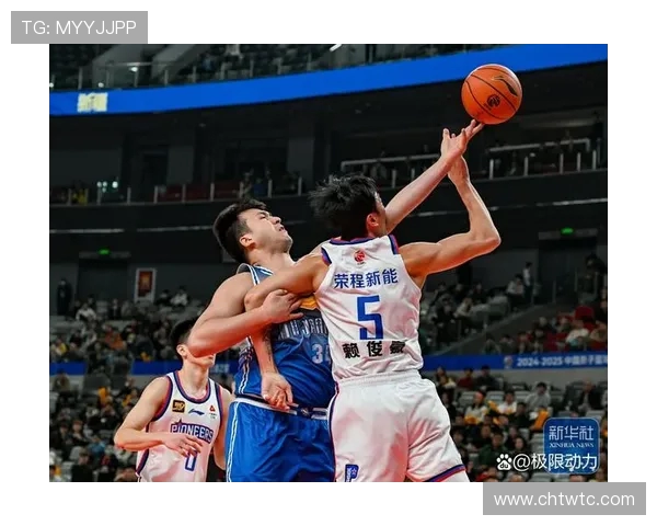 CBA激战辽宁队对阵新疆队精彩回顾与赛后分析