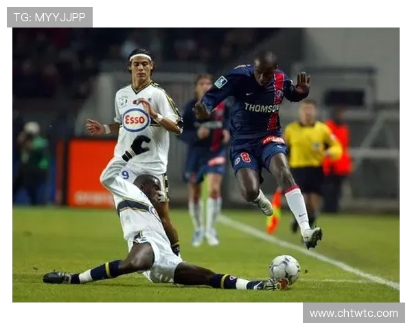 斯塔贝克与萨的激烈对决揭示足球战术与团队协作的重要性