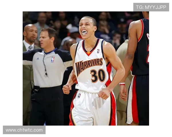 李根的篮球之路:从青涩少年到赛场明星的成长故事 李根的篮球之路:从青涩少年到赛场明星的成长故事