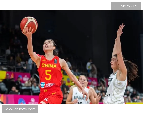 水晶女篮与天空队的巅峰对决展现美国女子篮球的魅力与实力