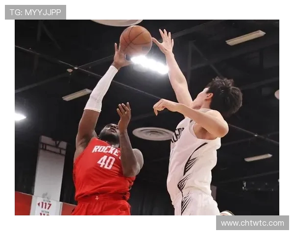 火箭与开拓者的激烈对决揭示NBA季后赛的无限可能性与精彩瞬间 火箭与开拓者的激烈对决揭示NBA季后赛的无限可能性与精彩瞬间